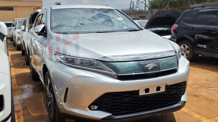 2017 TOYOTA HARRIER TURBO