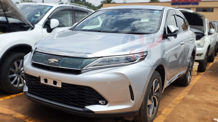 2017 TOYOTA HARRIER TURBO