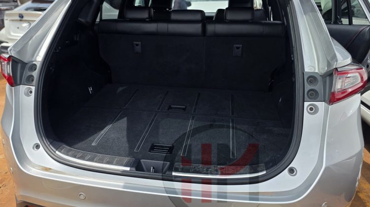 2017 TOYOTA HARRIER TURBO