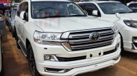 2018 TOYOTA LAND CRUISER V8