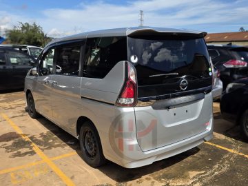 2016 NISSAN SERENA