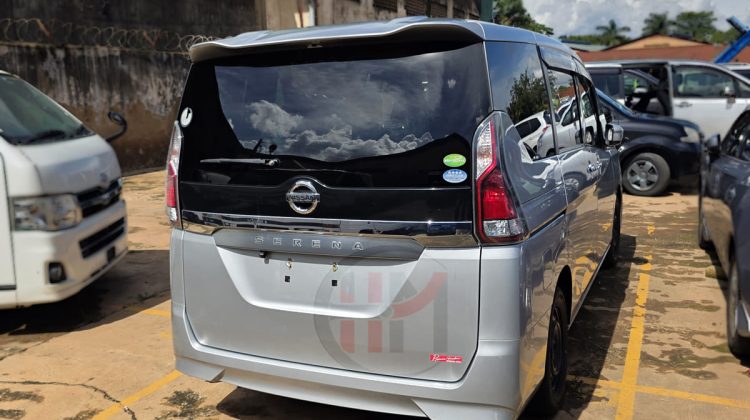 2016 NISSAN SERENA
