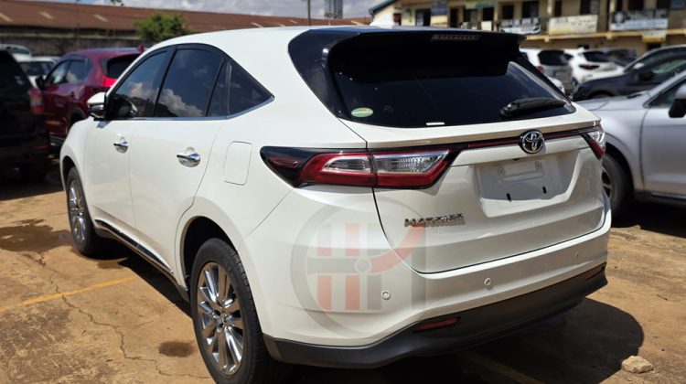 2018 TOYOTA HARRIER